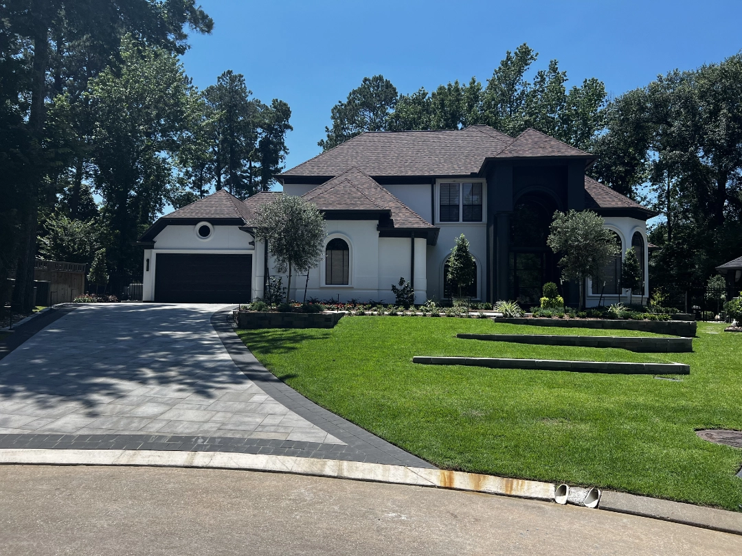 driveway-remodel-with-pavers-in-the-woodlands-(3)